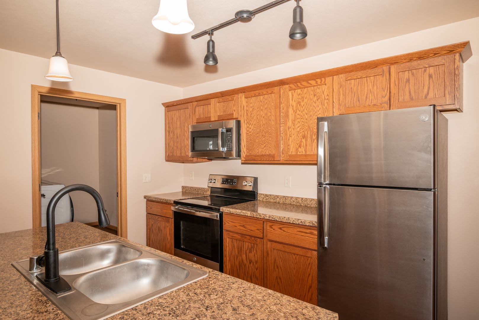 Tomah Apartment: 505 Larkin Street