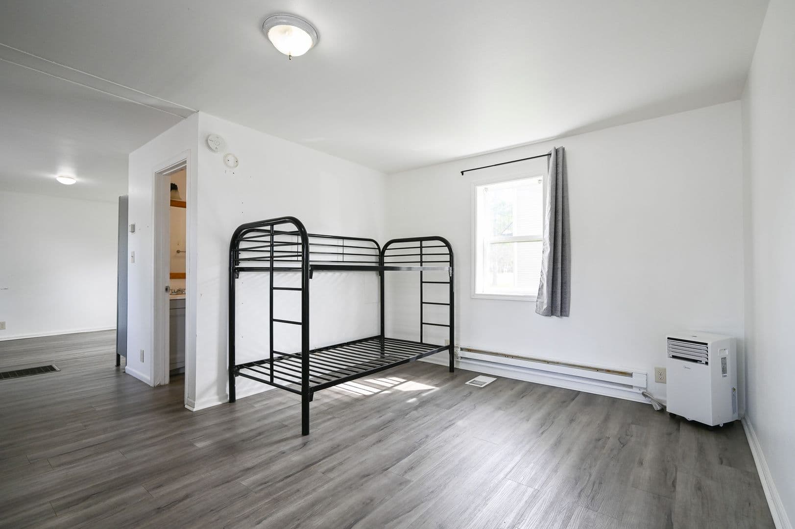 Wisconsin Dells Apartment: 511 Vine Street