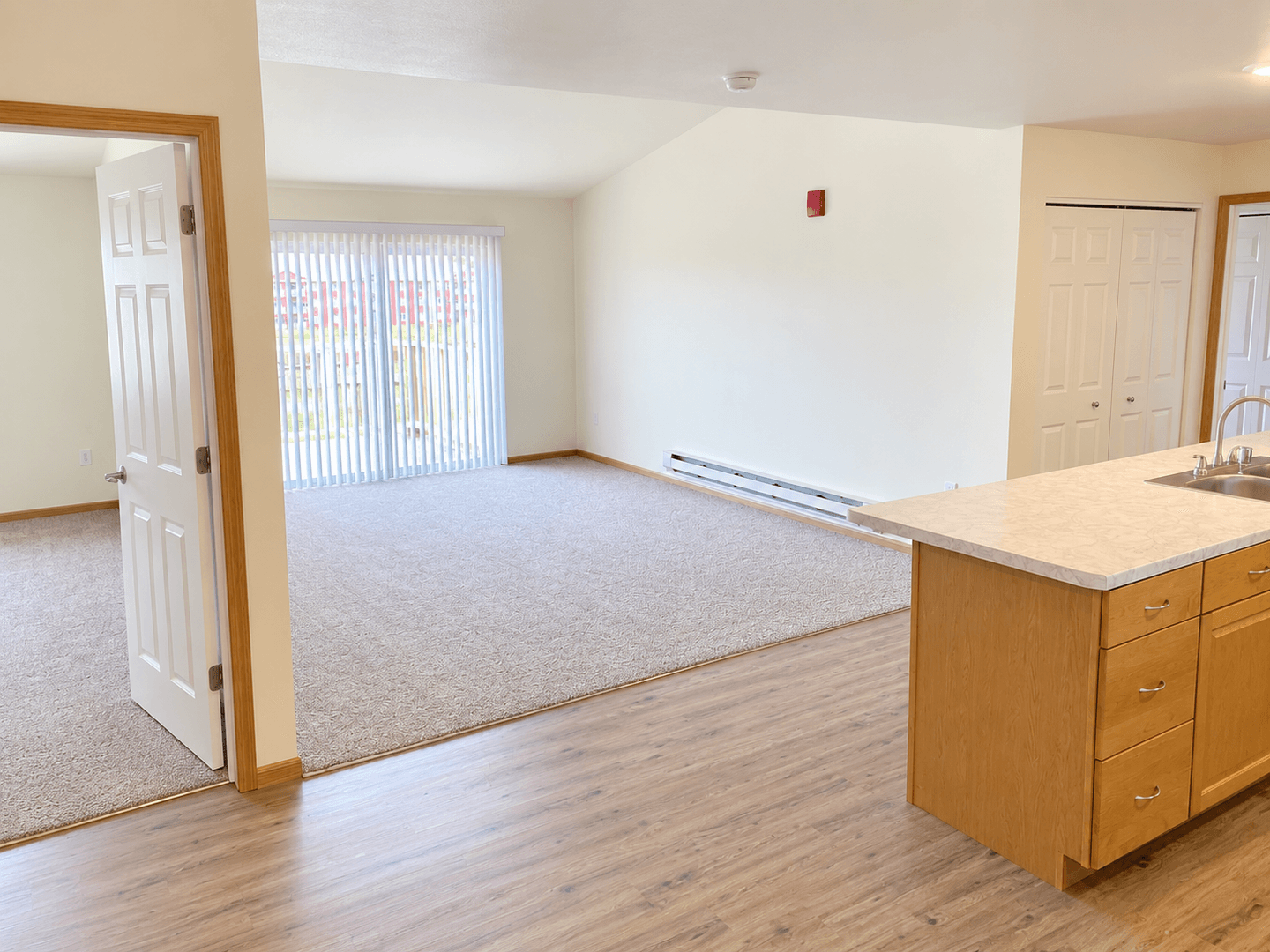 Tomah Apartment: 400 Larkin Street