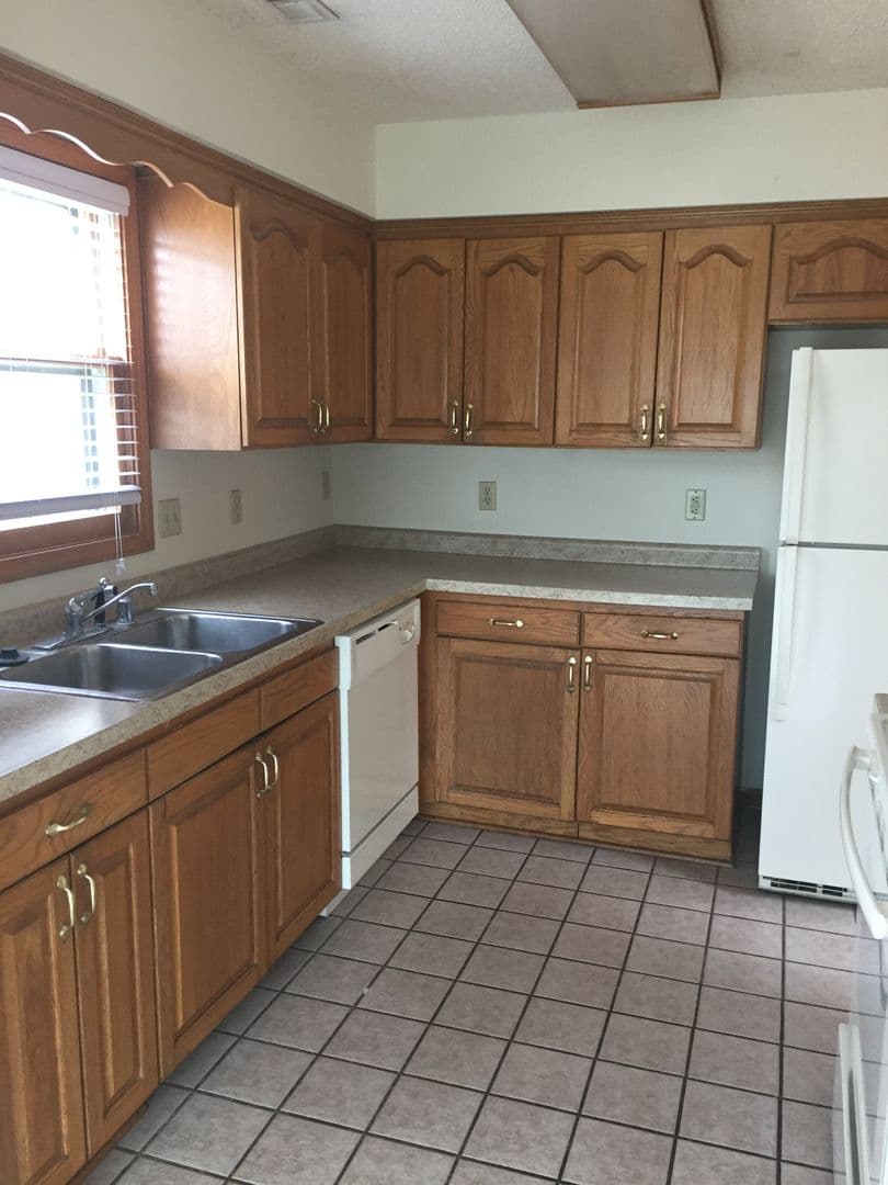 Lawrence Townhome: 4400-4447 Adam Avenue