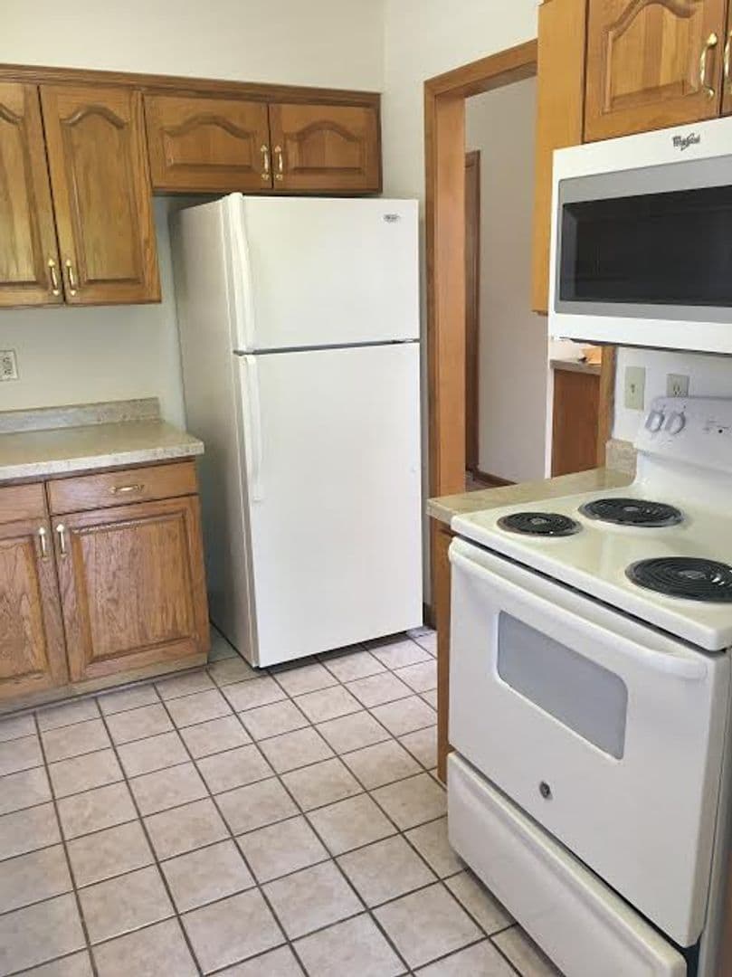 Lawrence Townhome: 4400-4447 Adam Avenue