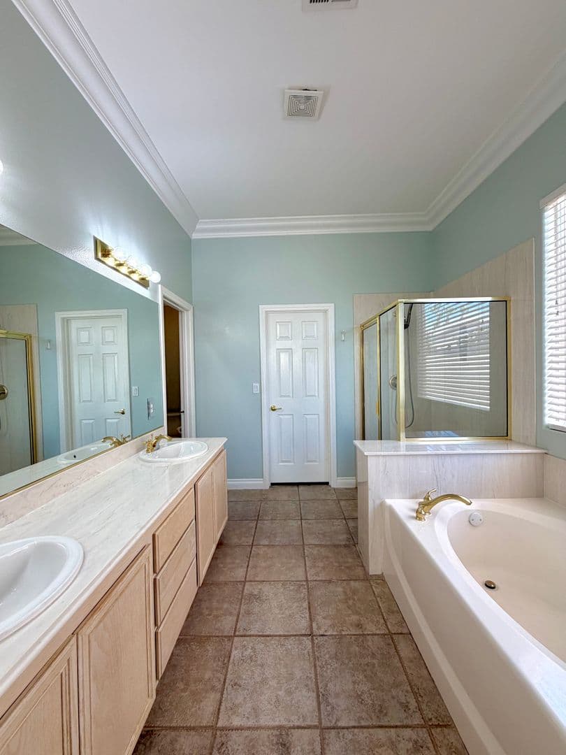 Las  Vegas House: 322 Turtle Peak Ave