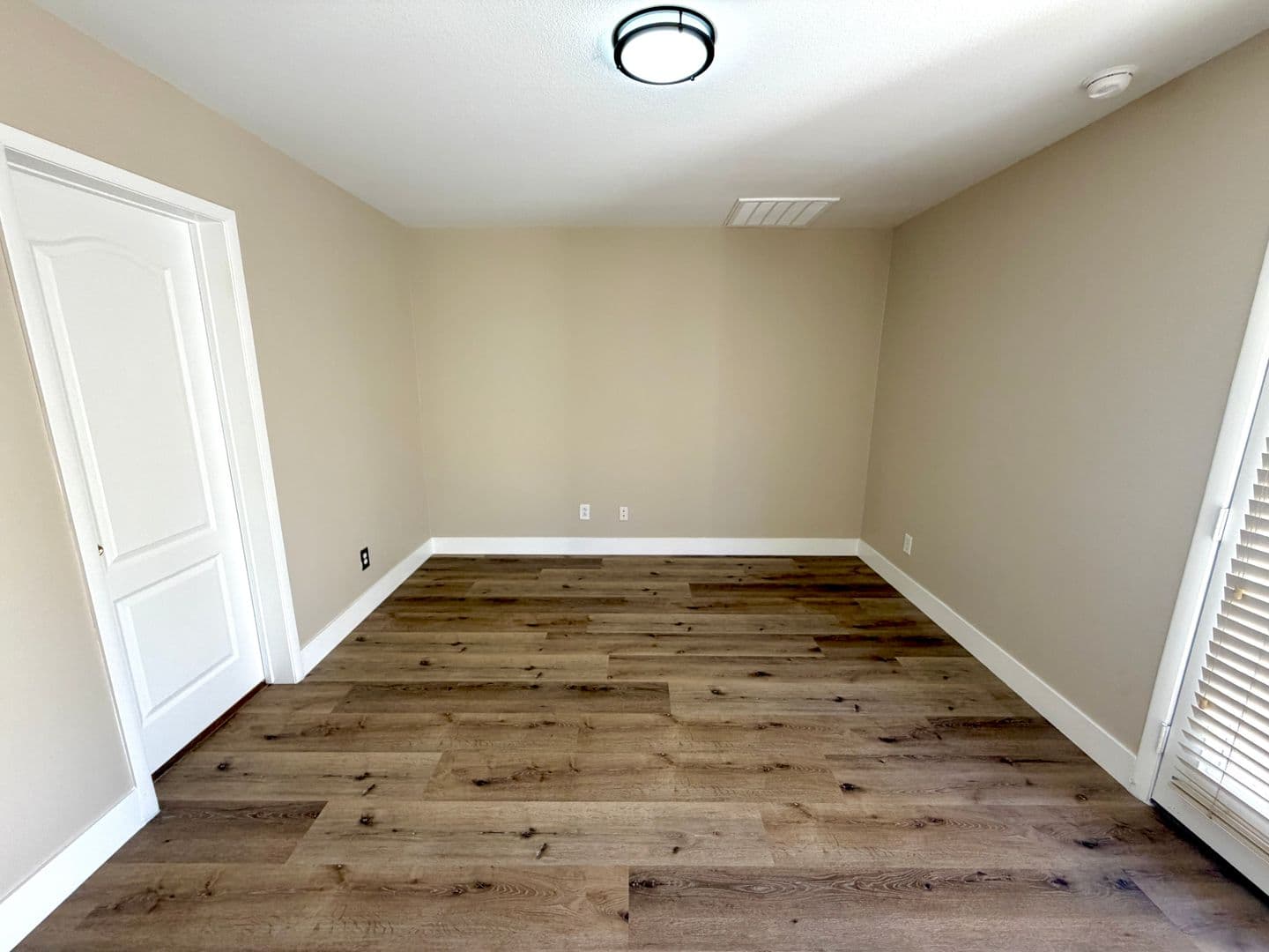 Henderson House: 2278 Chestnut Ranch Ave