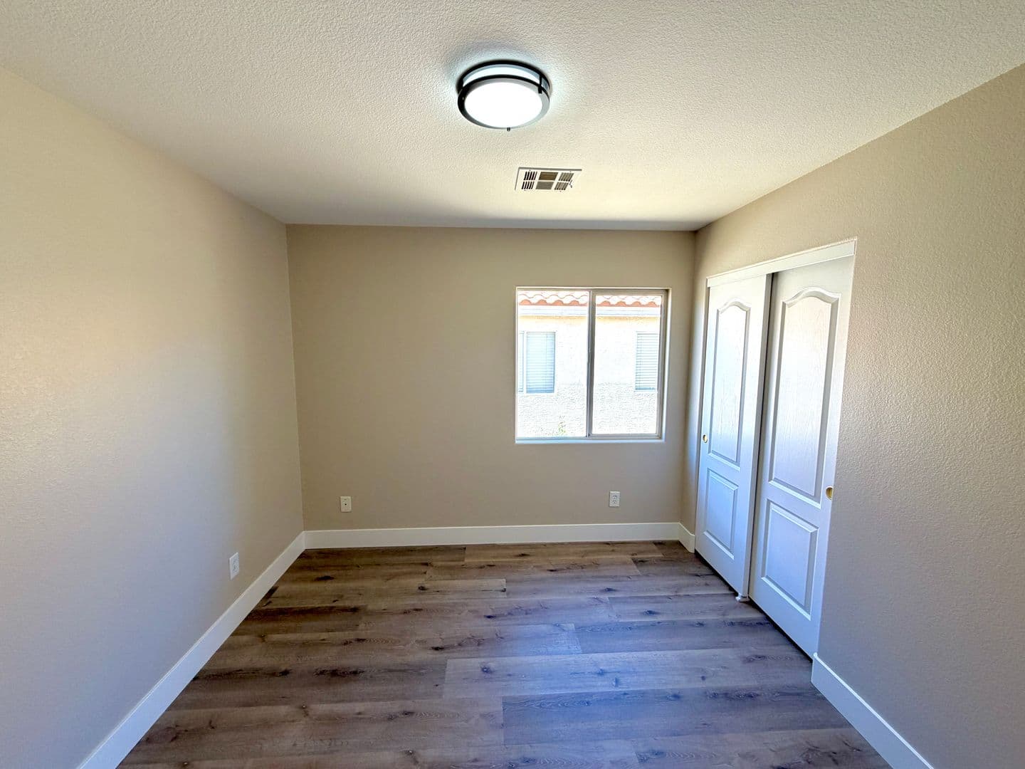 Henderson House: 2278 Chestnut Ranch Ave