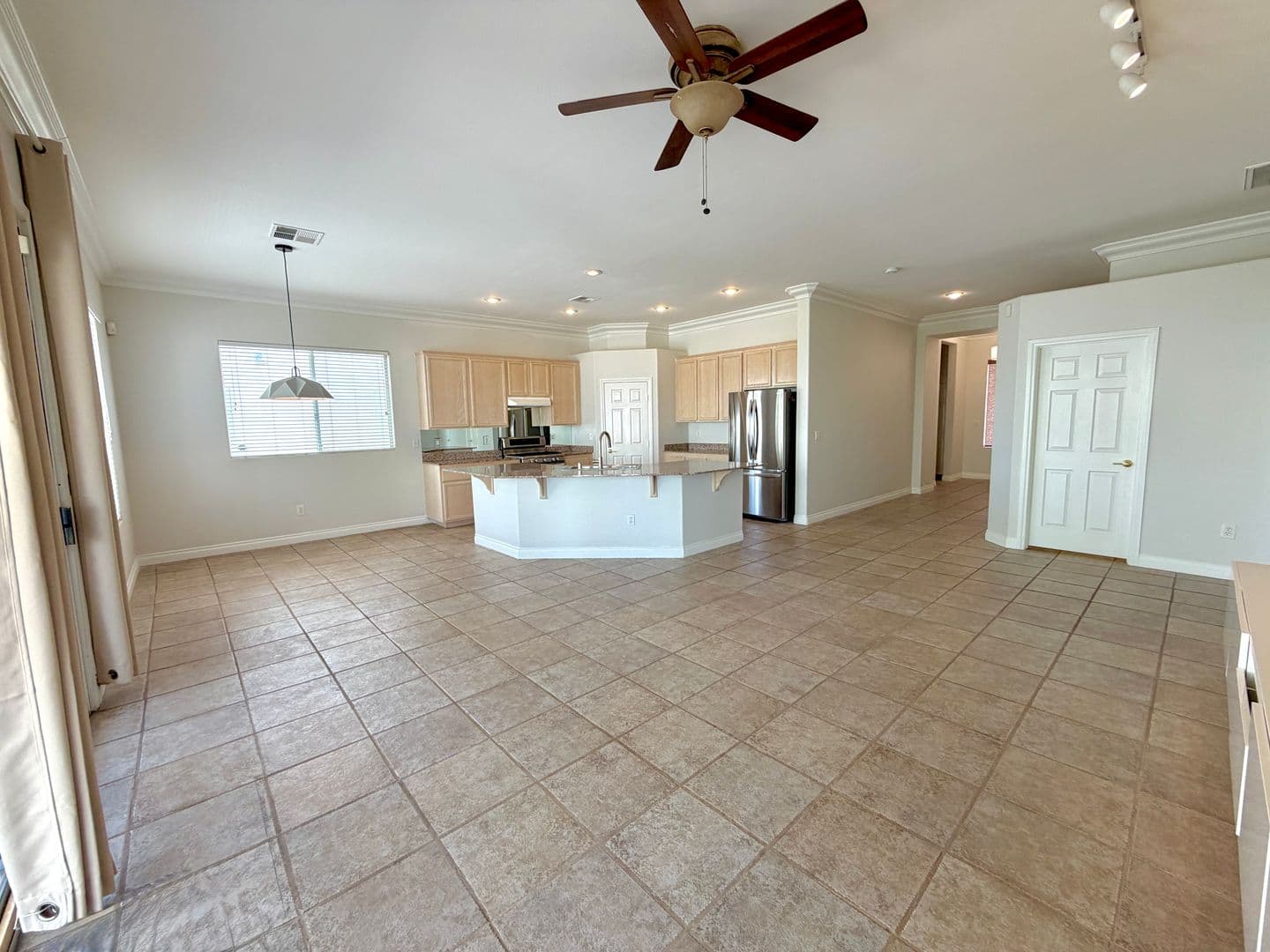 Las  Vegas House: 322 Turtle Peak Ave