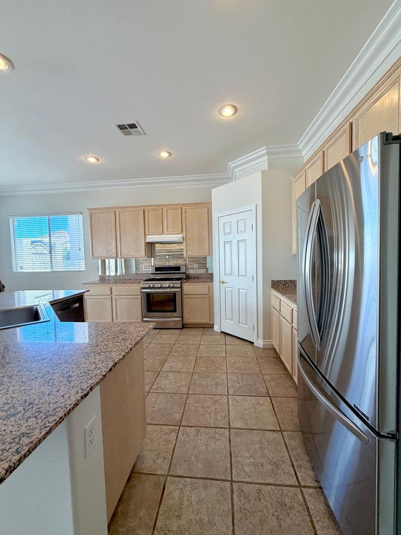 Las  Vegas House: 322 Turtle Peak Ave