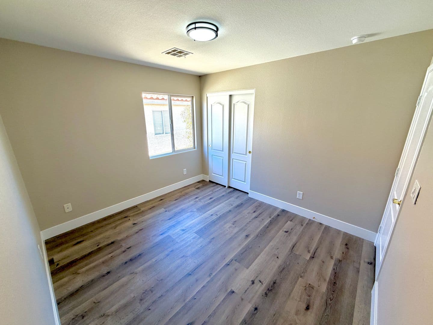 Henderson House: 2278 Chestnut Ranch Ave