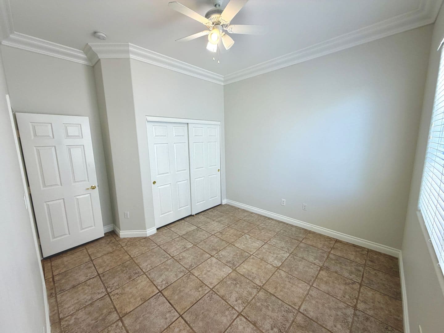 Las  Vegas House: 322 Turtle Peak Ave