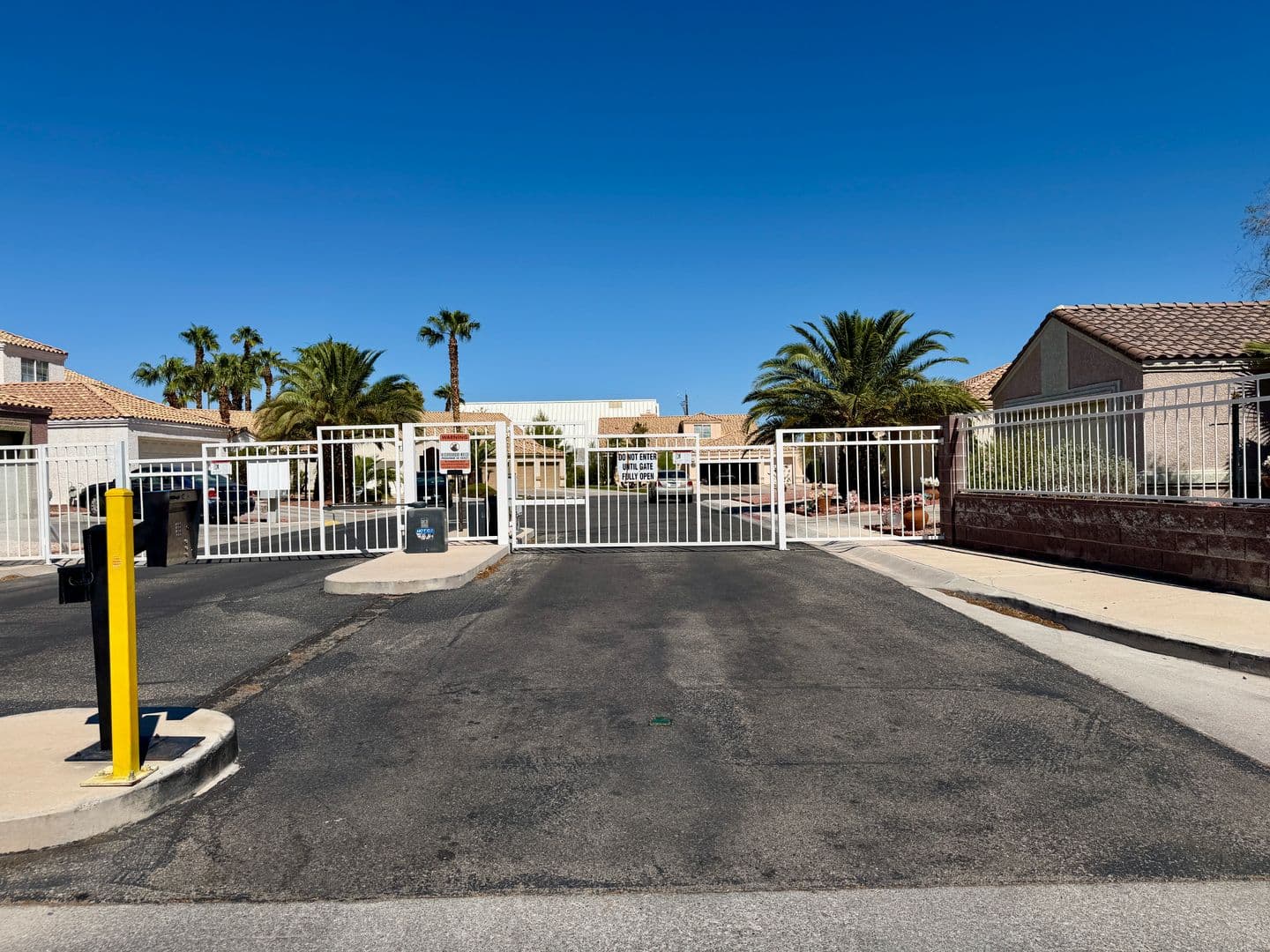 Las Vegas House: 6216 Pride Ln