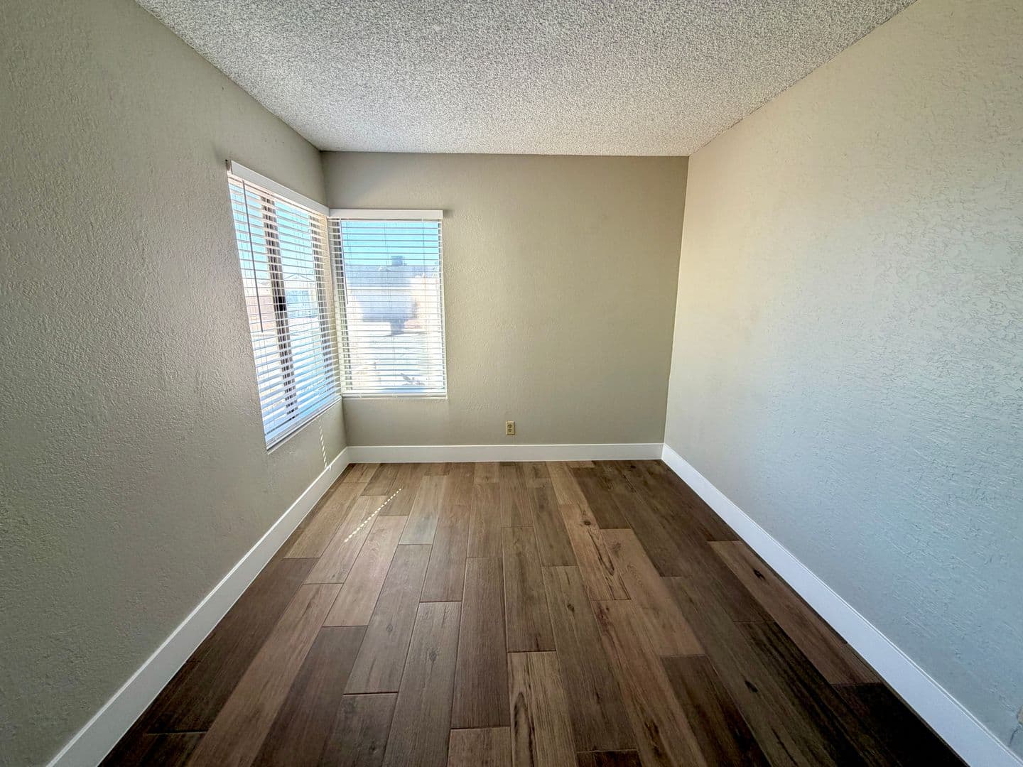 Las Vegas House: 6950 Wedgewood Way