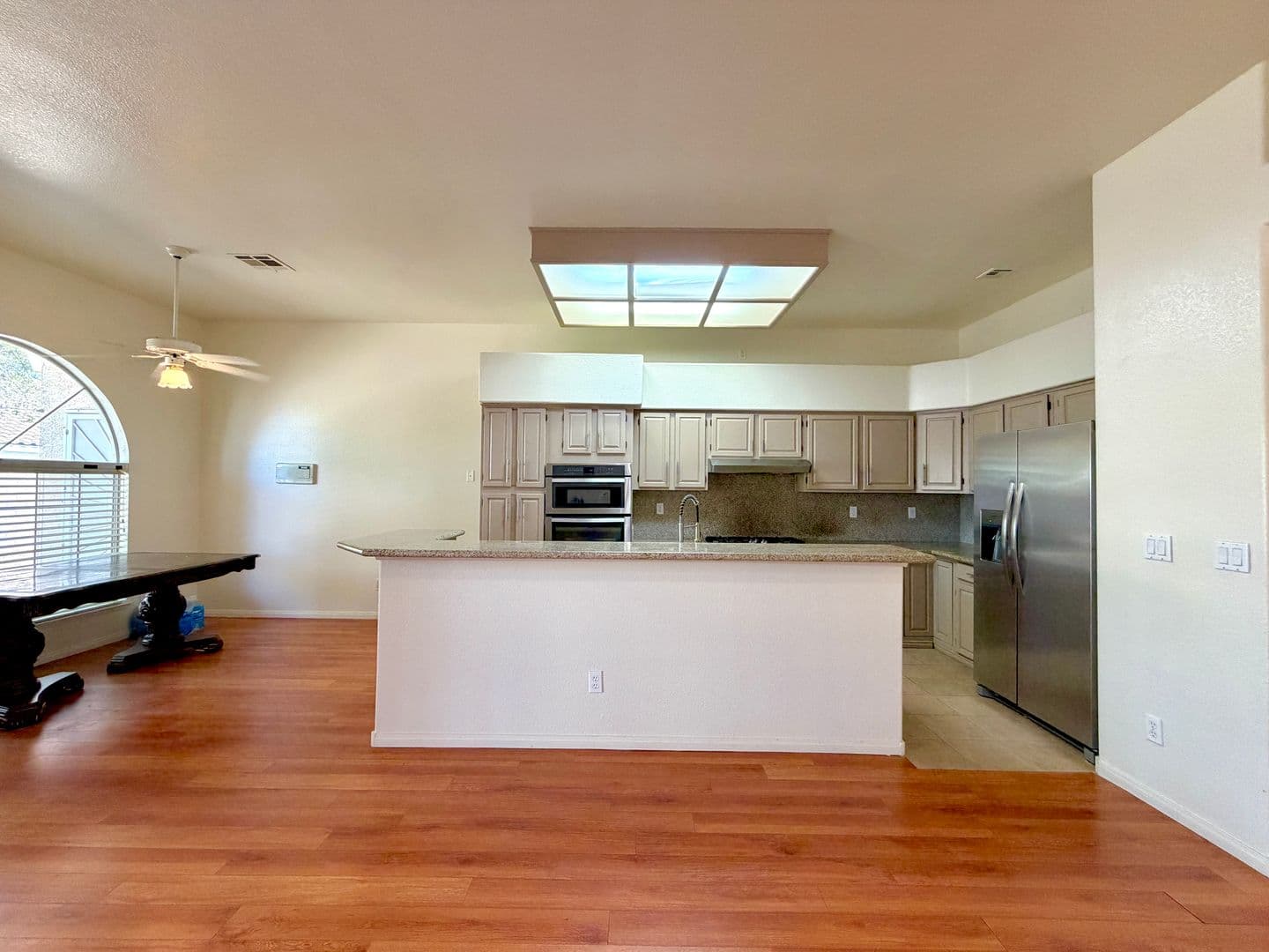 Las Vegas House: 6216 Pride Ln
