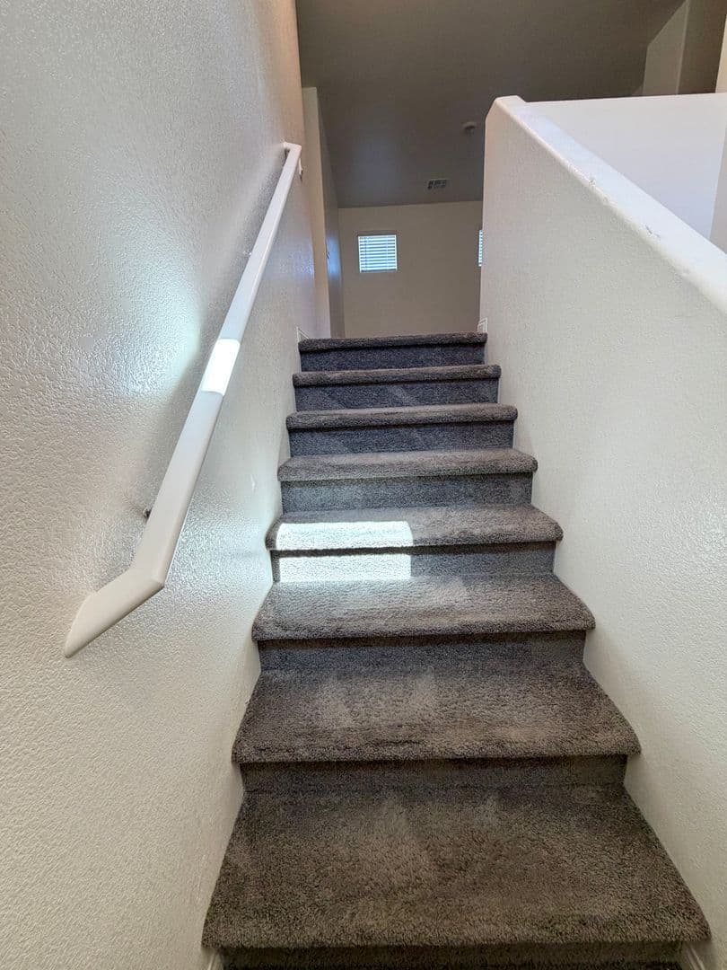 Las Vegas House: 10051 Indigo Cliffs St