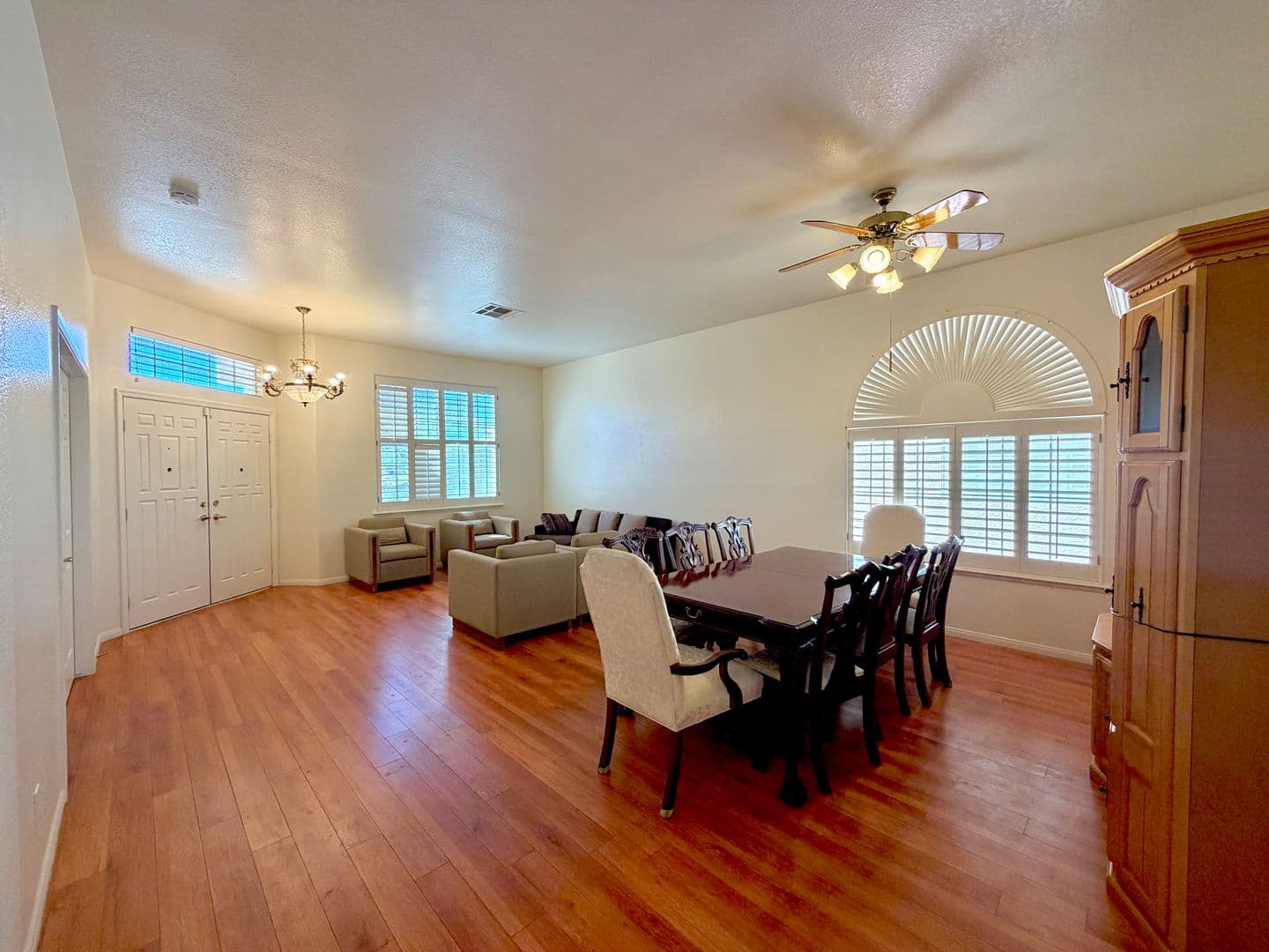 Las Vegas House: 6216 Pride Ln