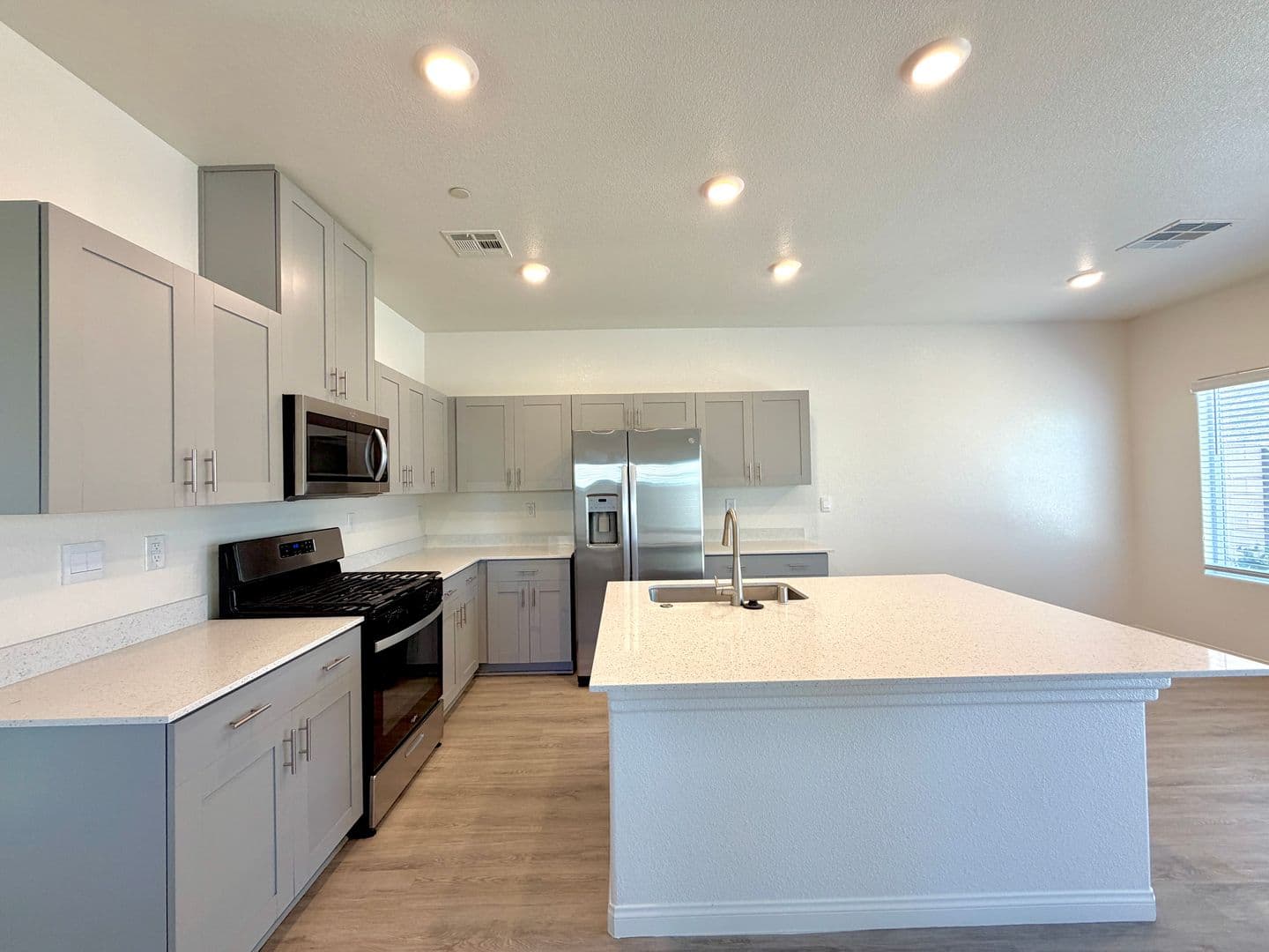 Las Vegas House: 10051 Indigo Cliffs St