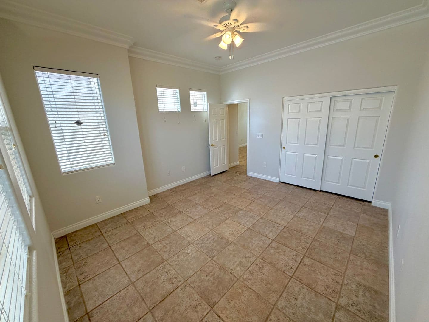 Las  Vegas House: 322 Turtle Peak Ave