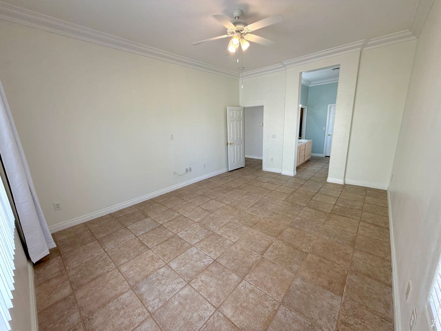 Las  Vegas House: 322 Turtle Peak Ave