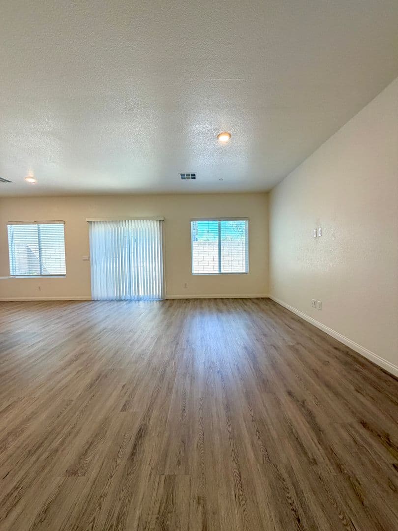 Las Vegas House: 10051 Indigo Cliffs St