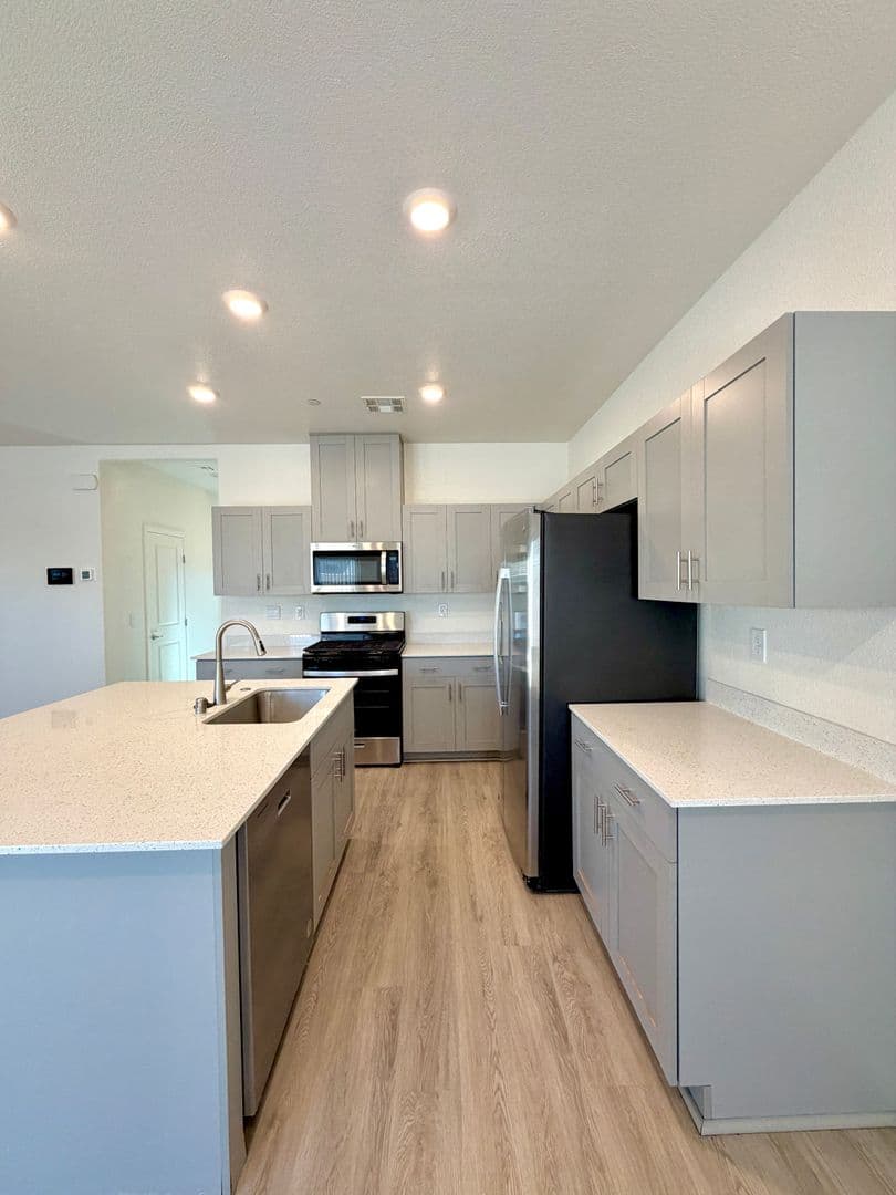 Las Vegas House: 10051 Indigo Cliffs St