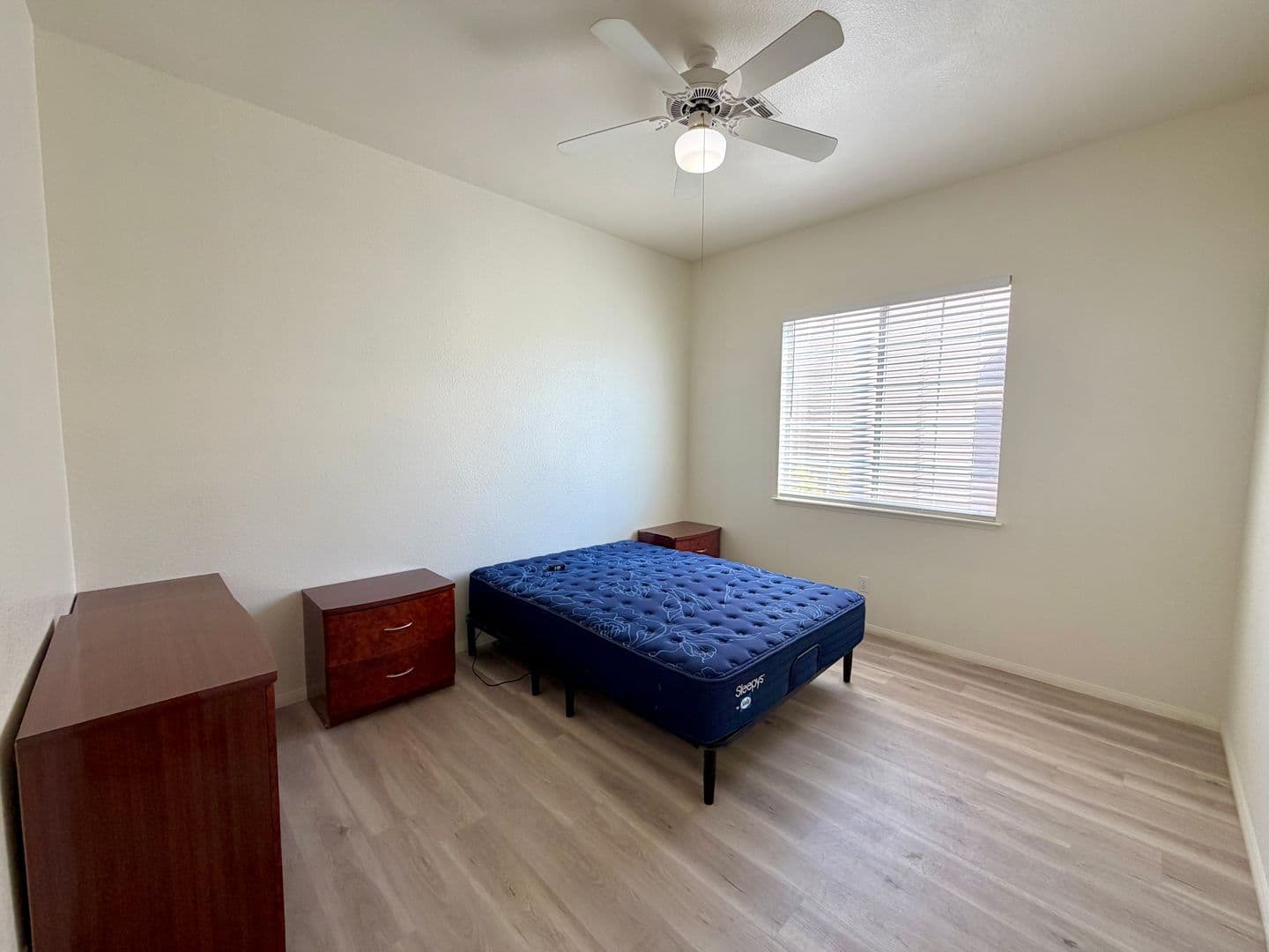 Las Vegas House: 6216 Pride Ln