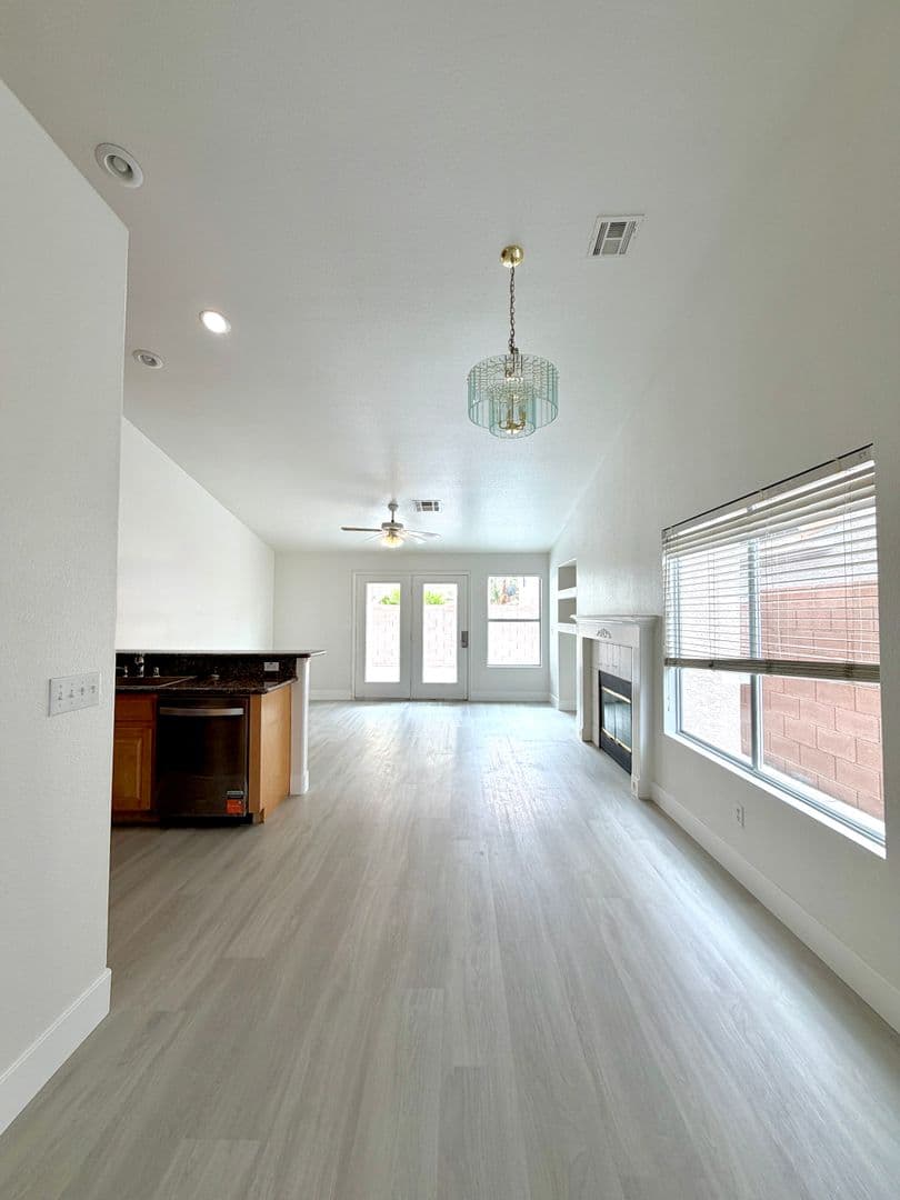 Las Vegas House: 9931 W Cherokee Ave