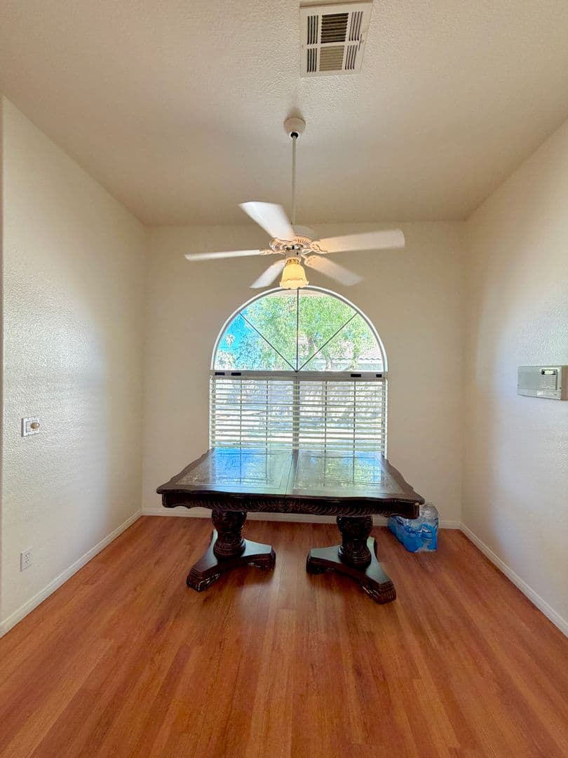 Las Vegas House: 6216 Pride Ln
