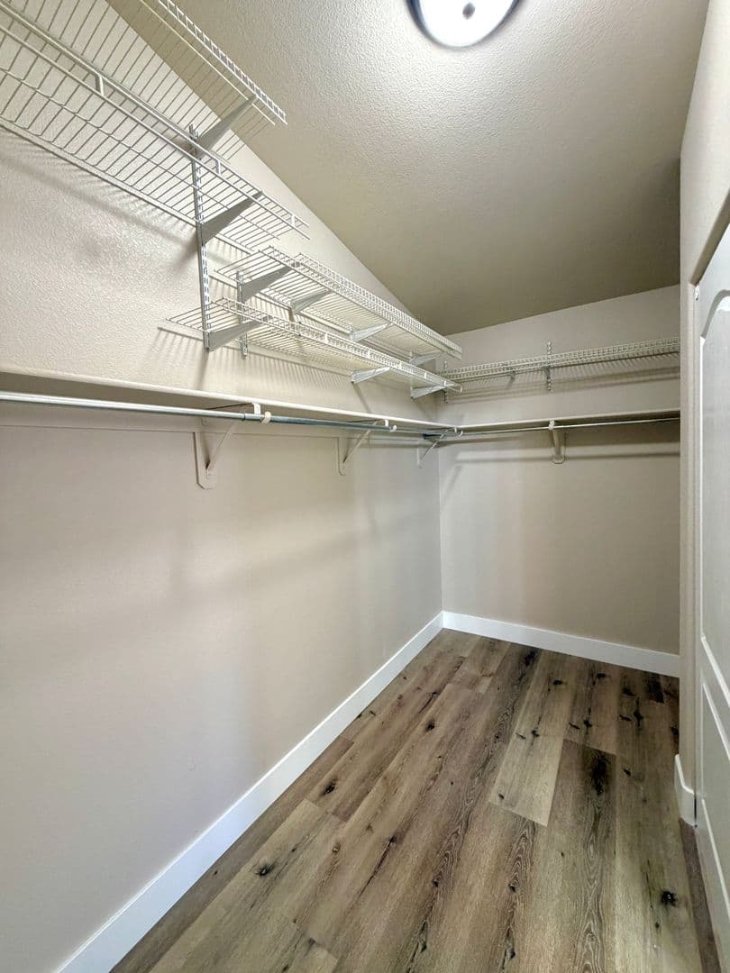 Henderson House: 2278 Chestnut Ranch Ave