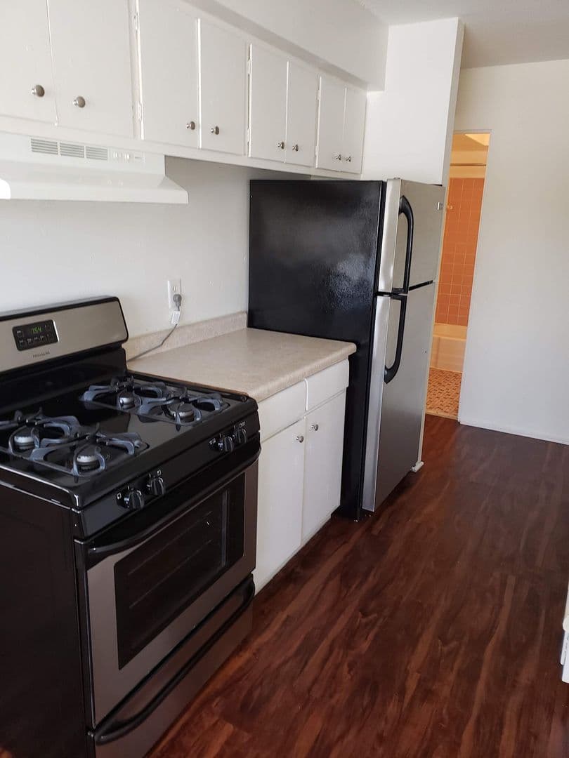 Brooklyn Center Apartment: 215 65th Ave N