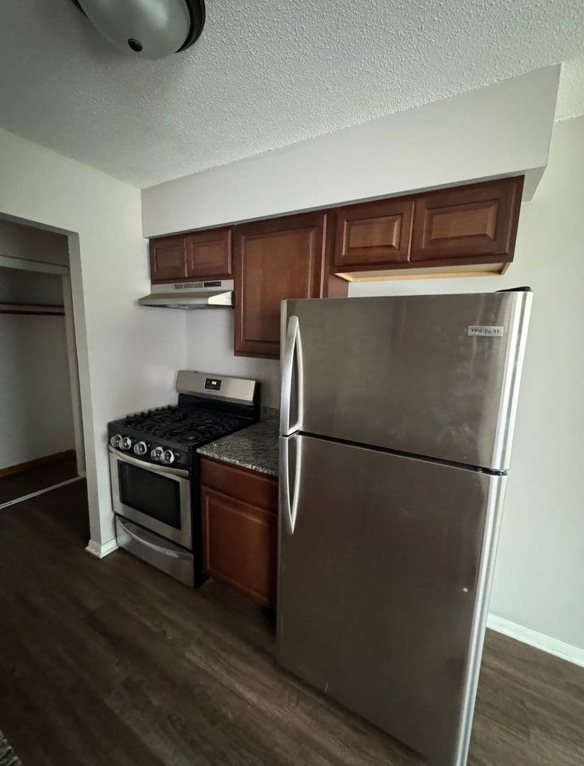 Crystal Apartment: 3300/10/20/30  Douglas Dr. N.