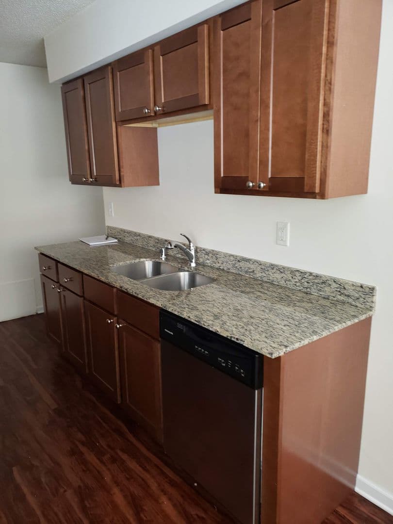 Brooklyn Center Apartment: 215 65th Ave N
