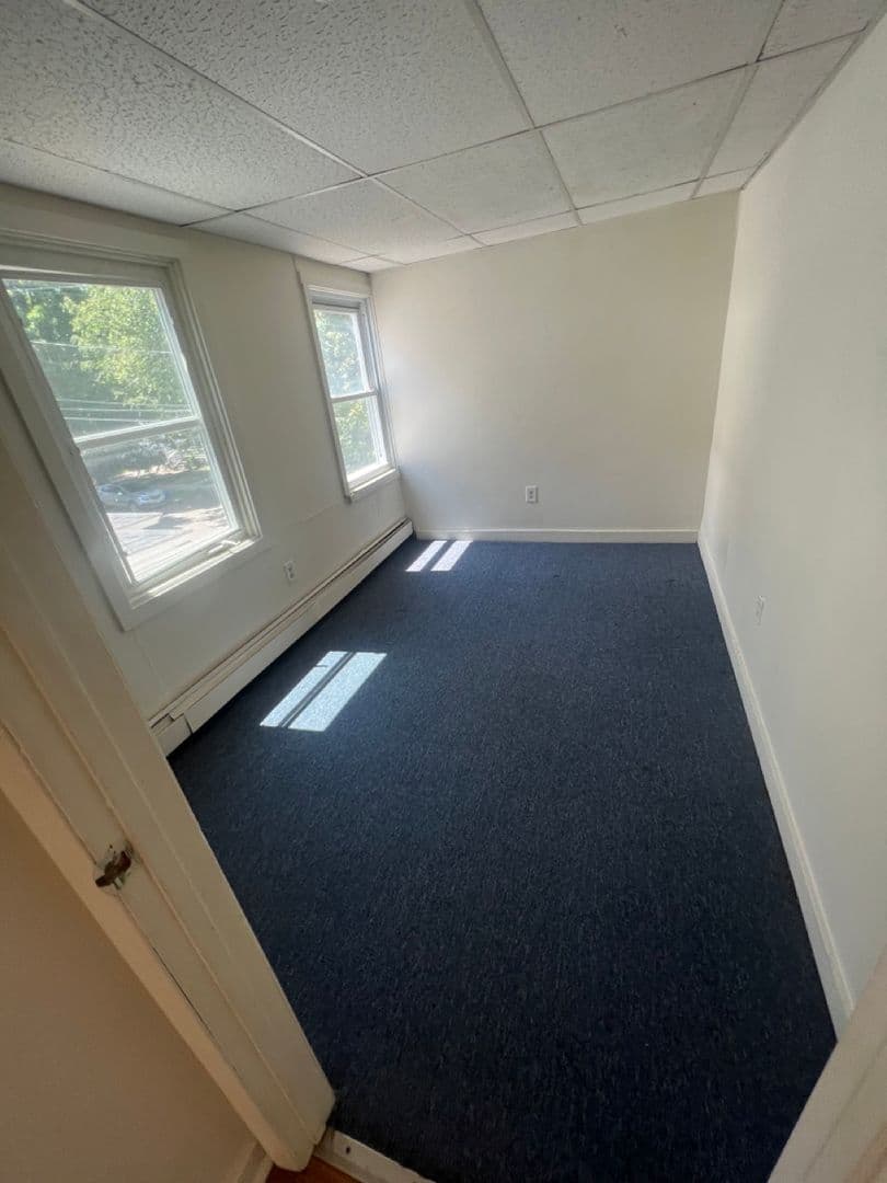 Burlington Apartment: 40 Converse Court