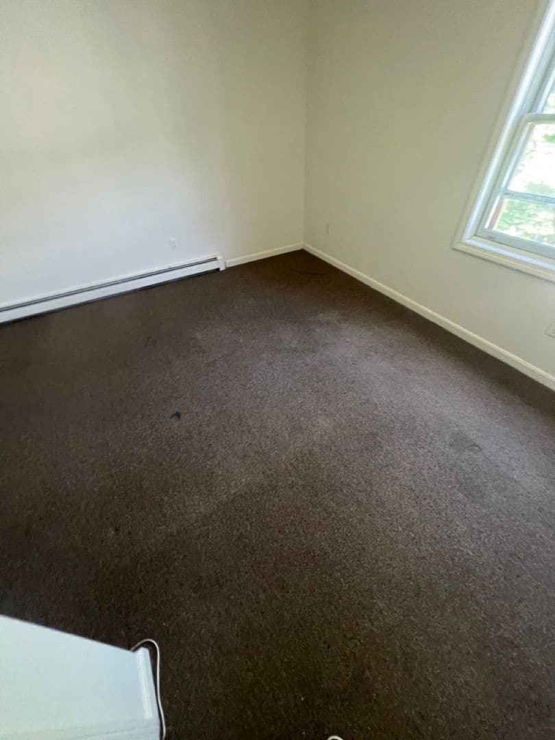 Burlington Apartment: 66 Hungerford Terrace