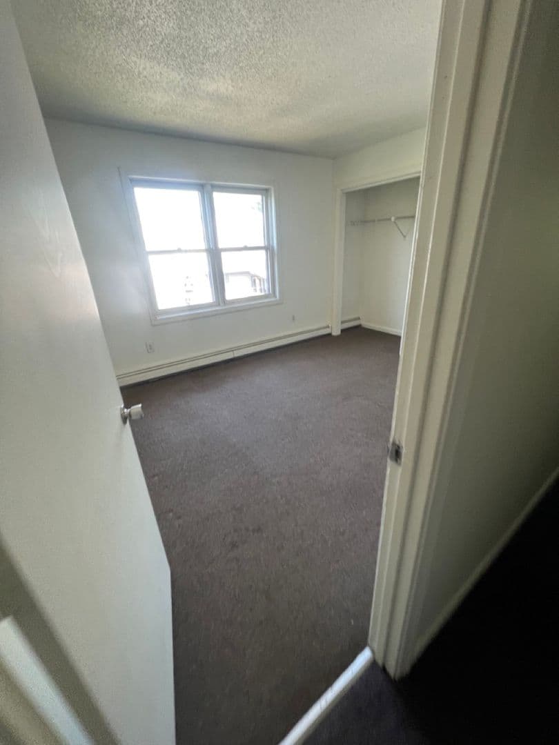 Burlington Apartment: 66 Hungerford Terrace