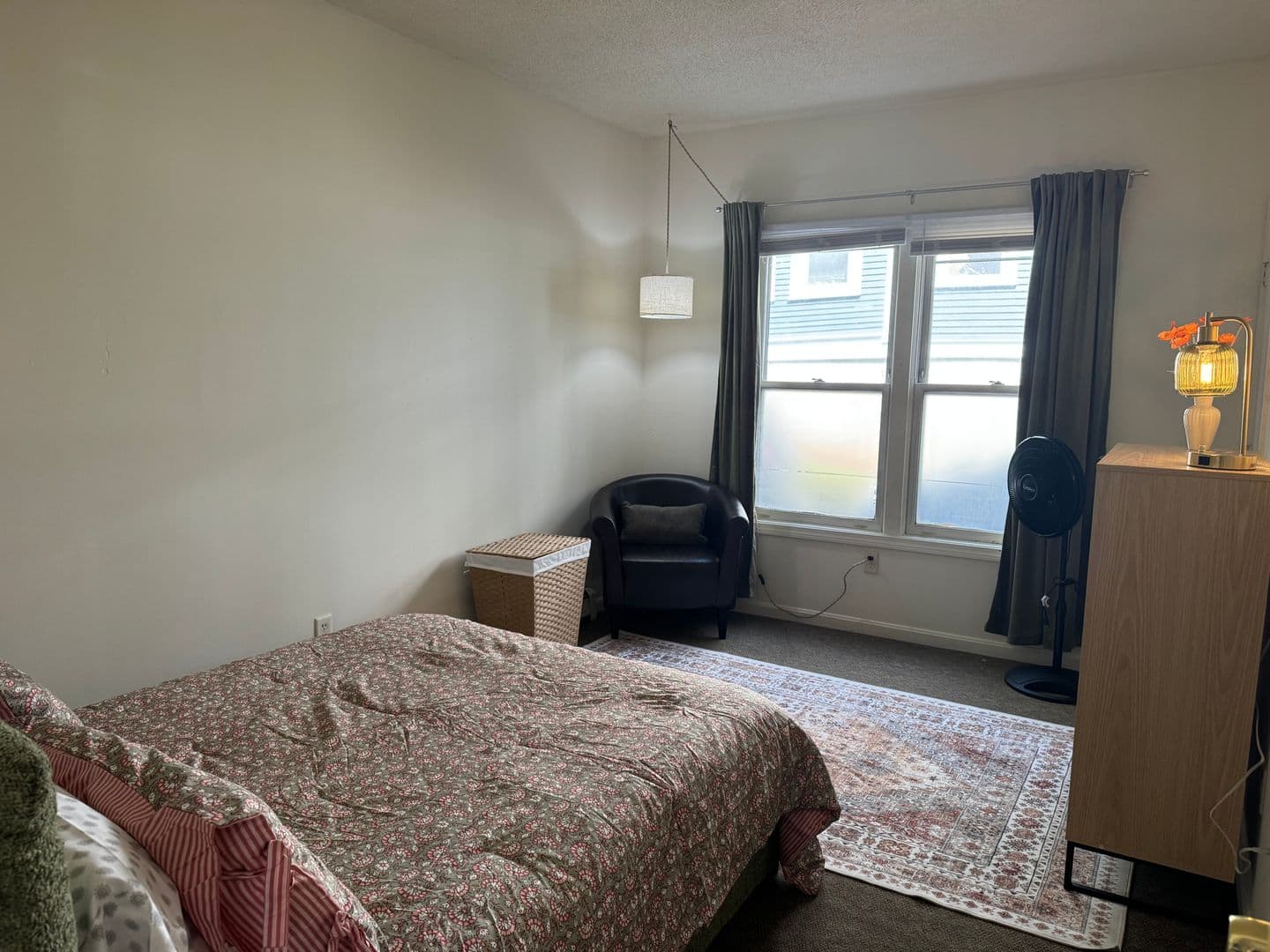 Burlington Apartment: 66 Hungerford Terrace