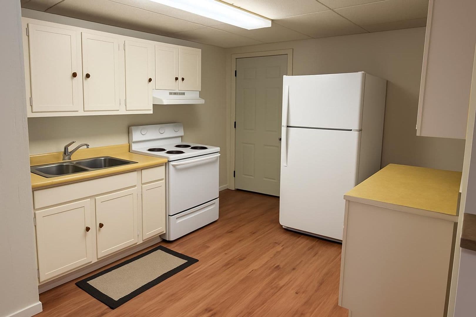 Burlington Apartment: 40 Converse Court