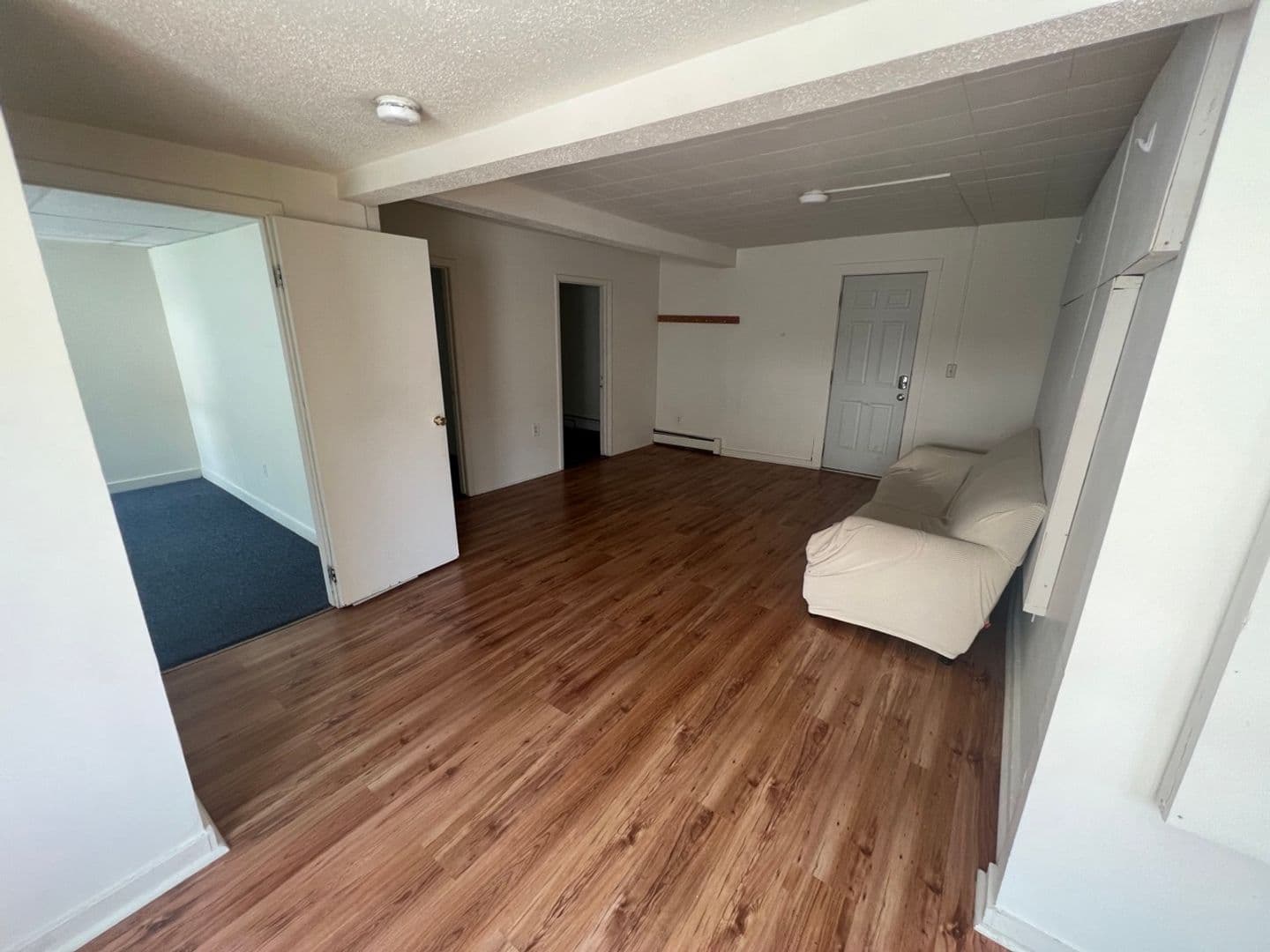 Burlington Apartment: 40 Converse Court