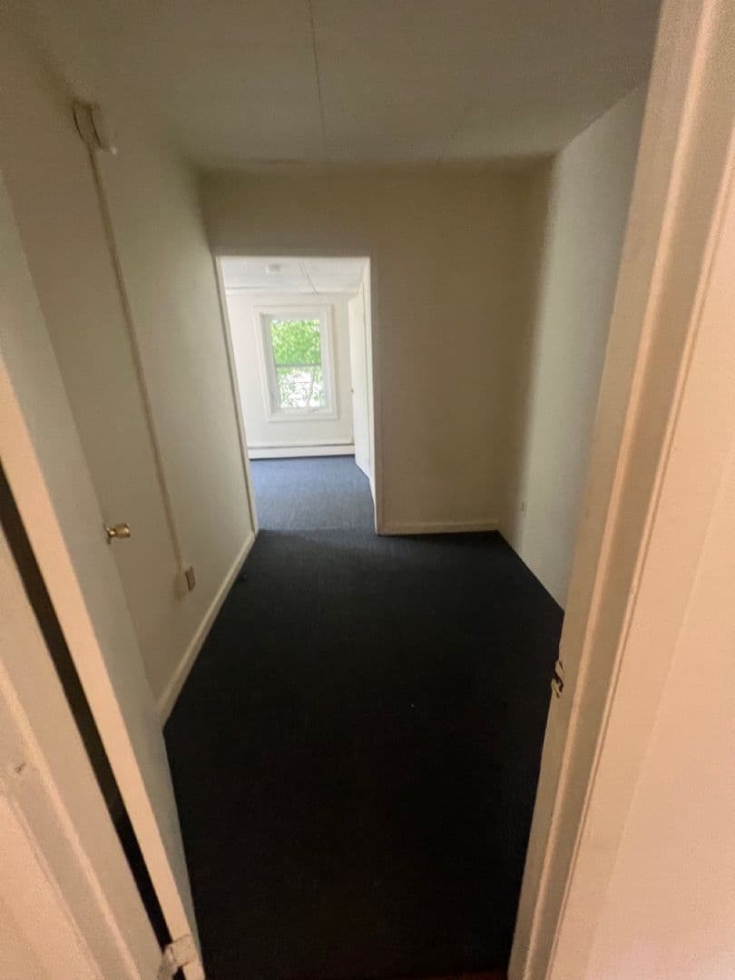 Burlington Apartment: 40 Converse Court
