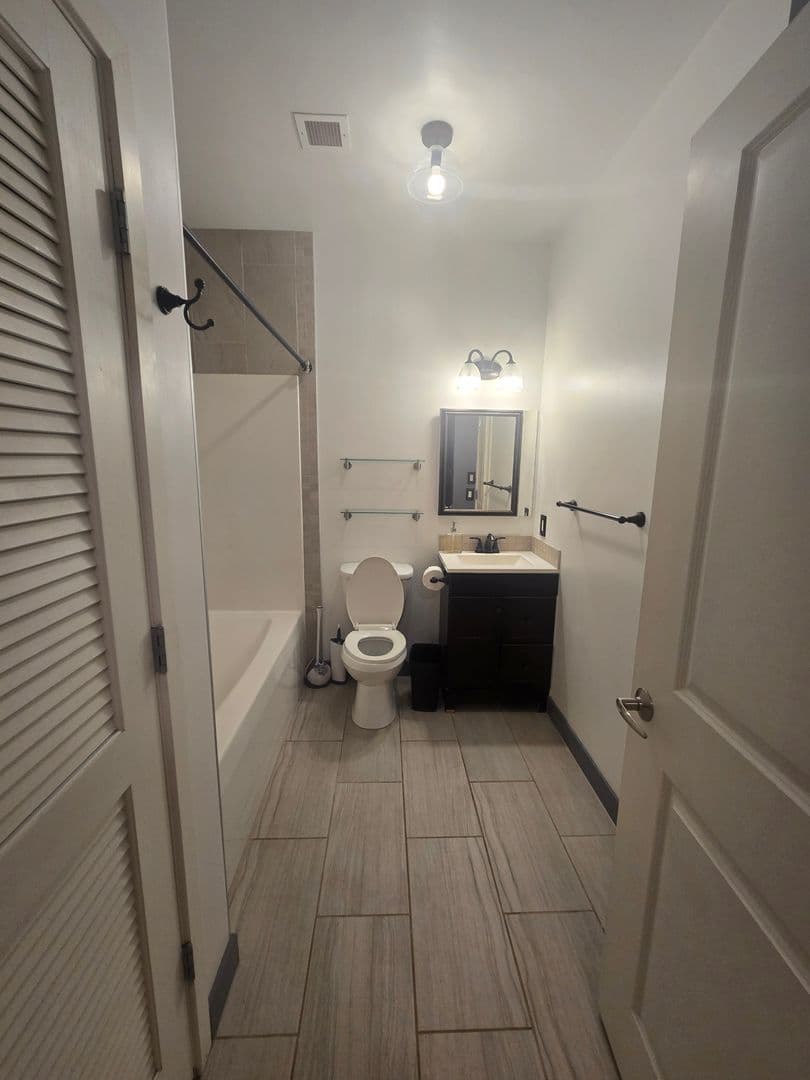 South Burlington House: 410 Farrell Street Unit 111