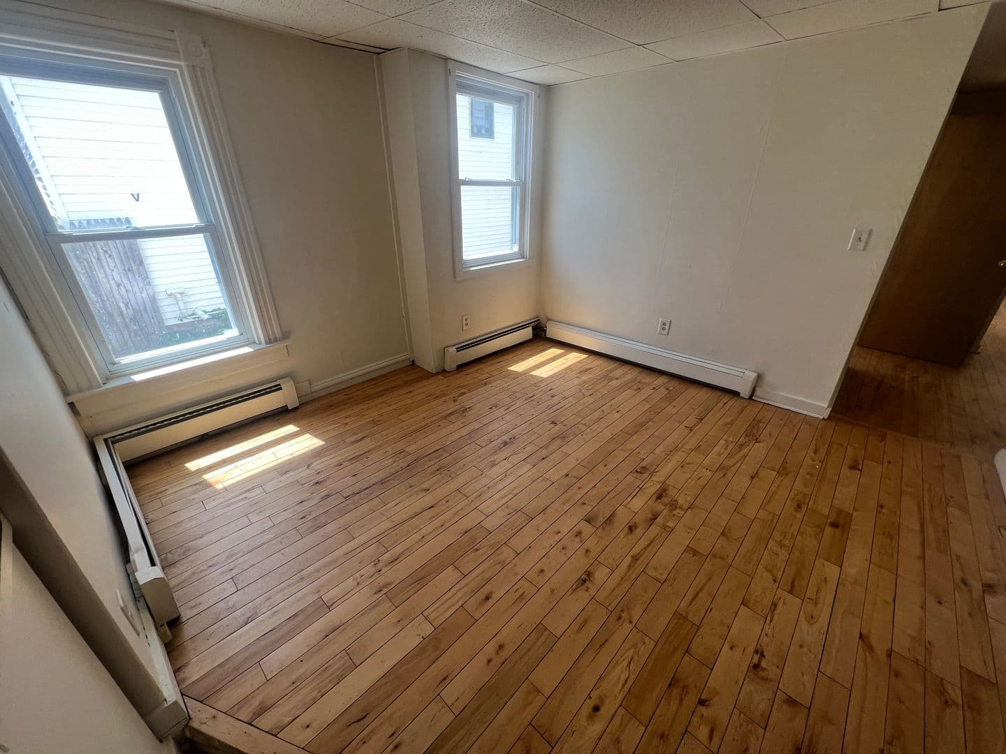 Burlington Apartment: 40 Converse Court