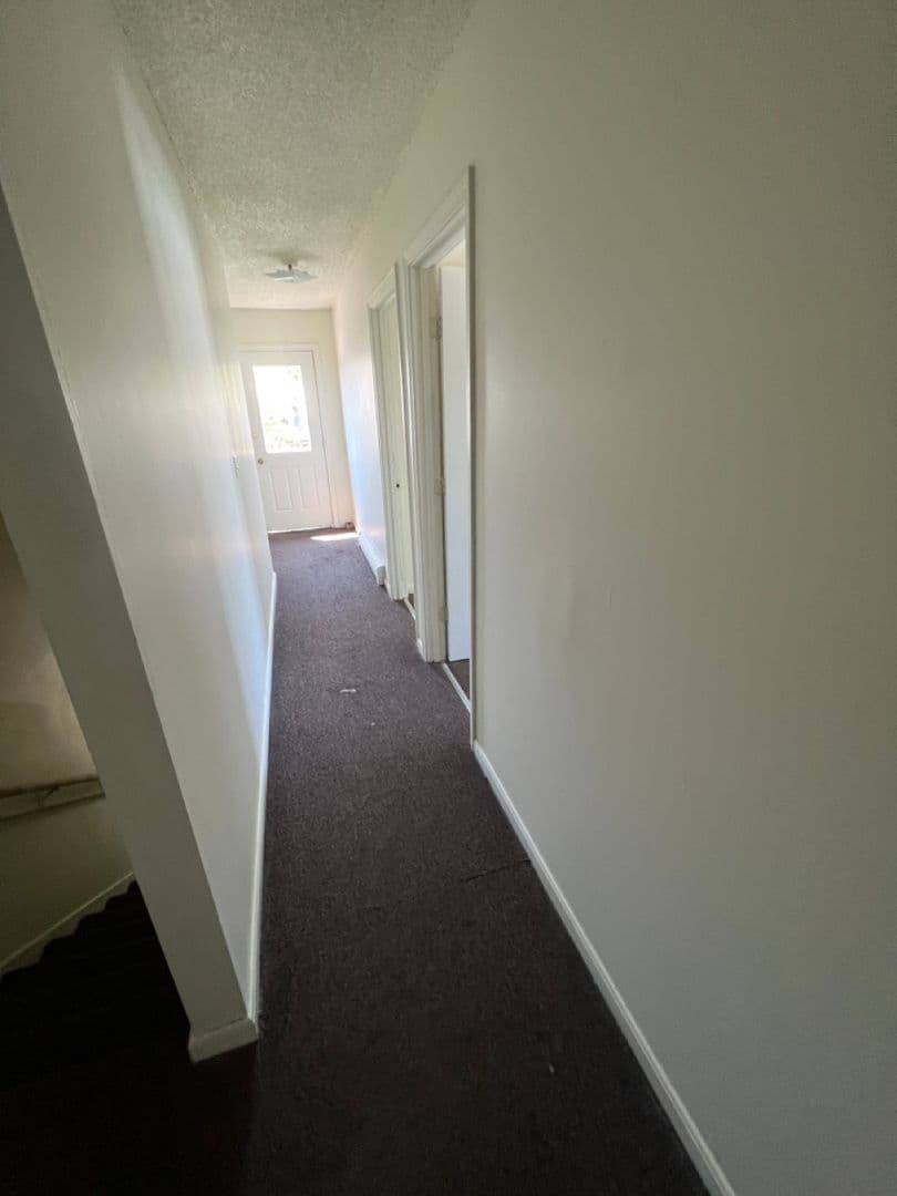 Burlington Apartment: 66 Hungerford Terrace