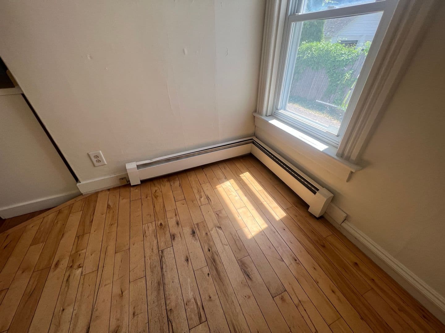 Burlington Apartment: 40 Converse Court