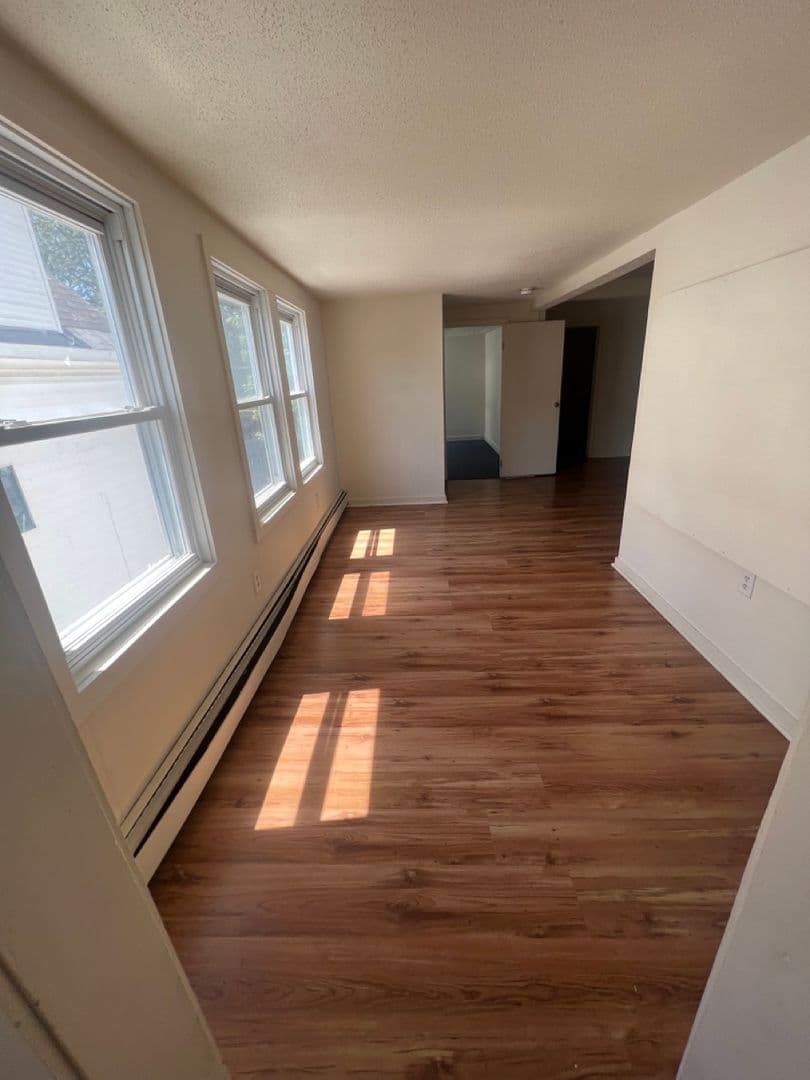 Burlington Apartment: 40 Converse Court
