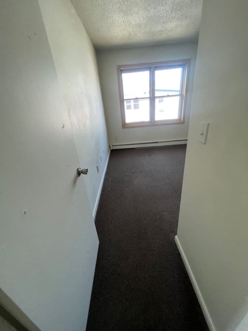 Burlington Apartment: 66 Hungerford Terrace