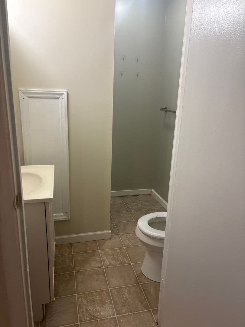 Glenville Apartment: 103 Conrad Court