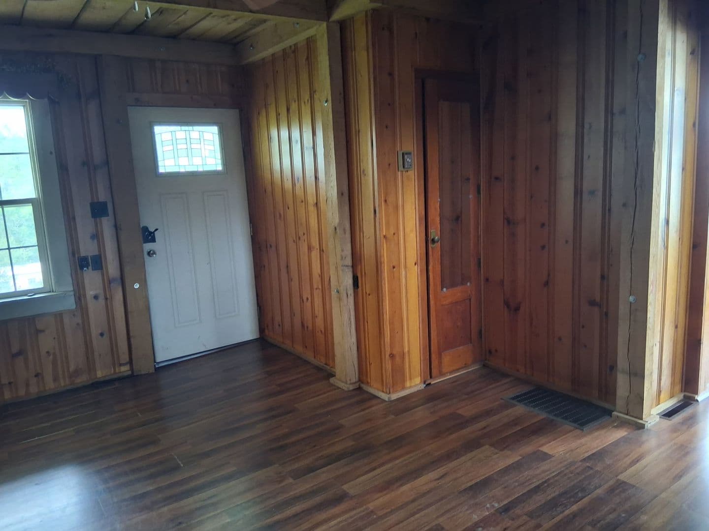 Sand Fork House: 104 Moore St