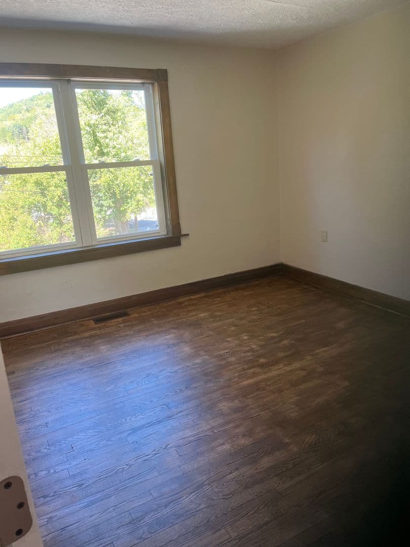 Glenville Apartment: 9-11 W. Main St.