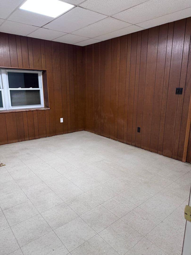 Buckhannon Apartment: 34 E Main St.