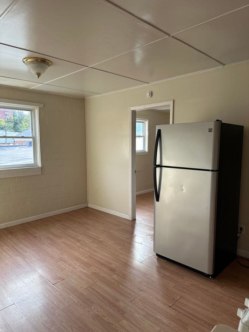 Glenville Apartment: 103 Conrad Court