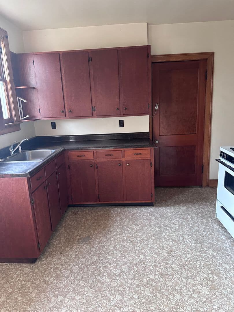 Weston Apartment: 233-237 Bank Street