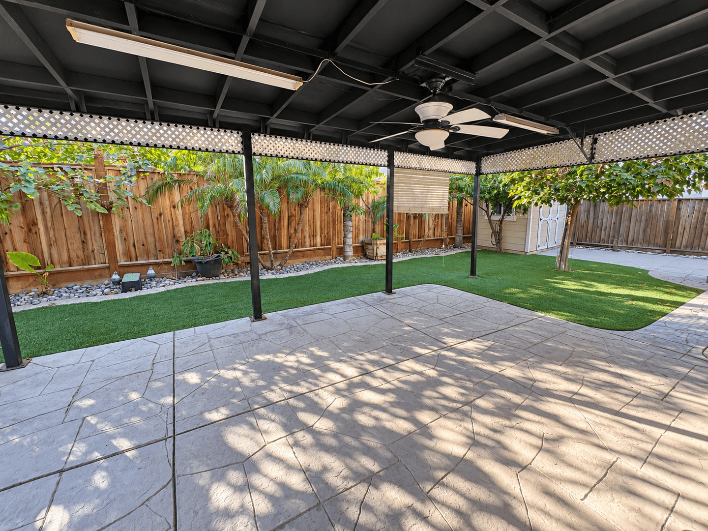 Los Banos House: 2349 S. Rock Creek Dr