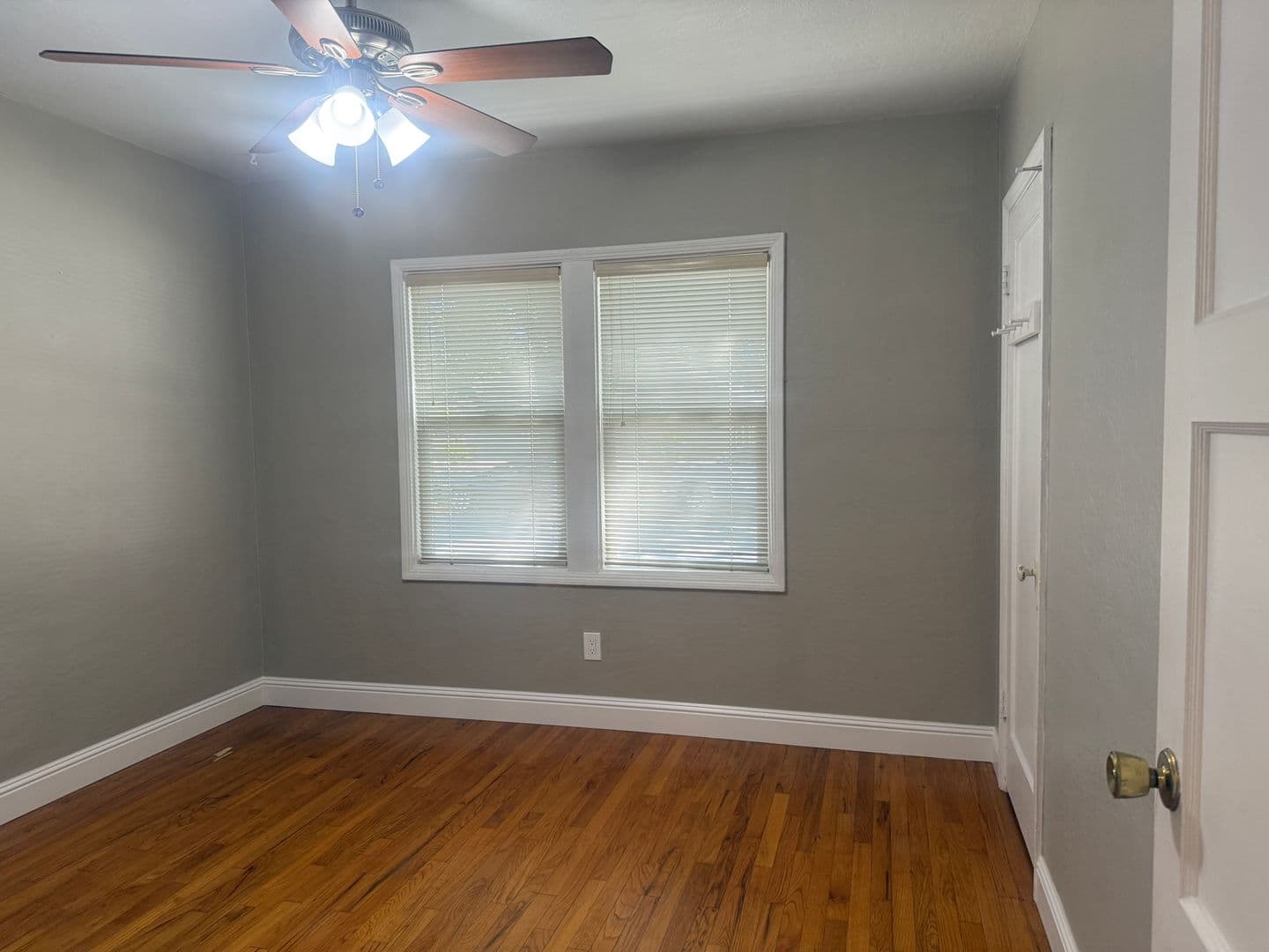Modesto House: 129 Kimble st